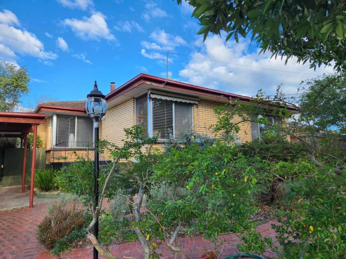 Home In Frankston Exterior photo